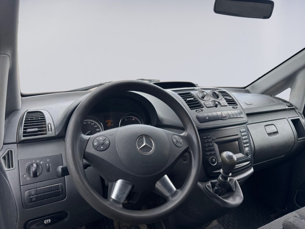 auto-Mercedes-Benz-Vito-YIB157-202606021345-9 auto-Mercedes-Benz-Vito-YIB157-202606021345-9