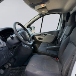 auto-Renault-Trafic-CJO167-202606021424-8