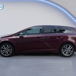 auto-Toyota-Avensis-NIO590-202606090915-1