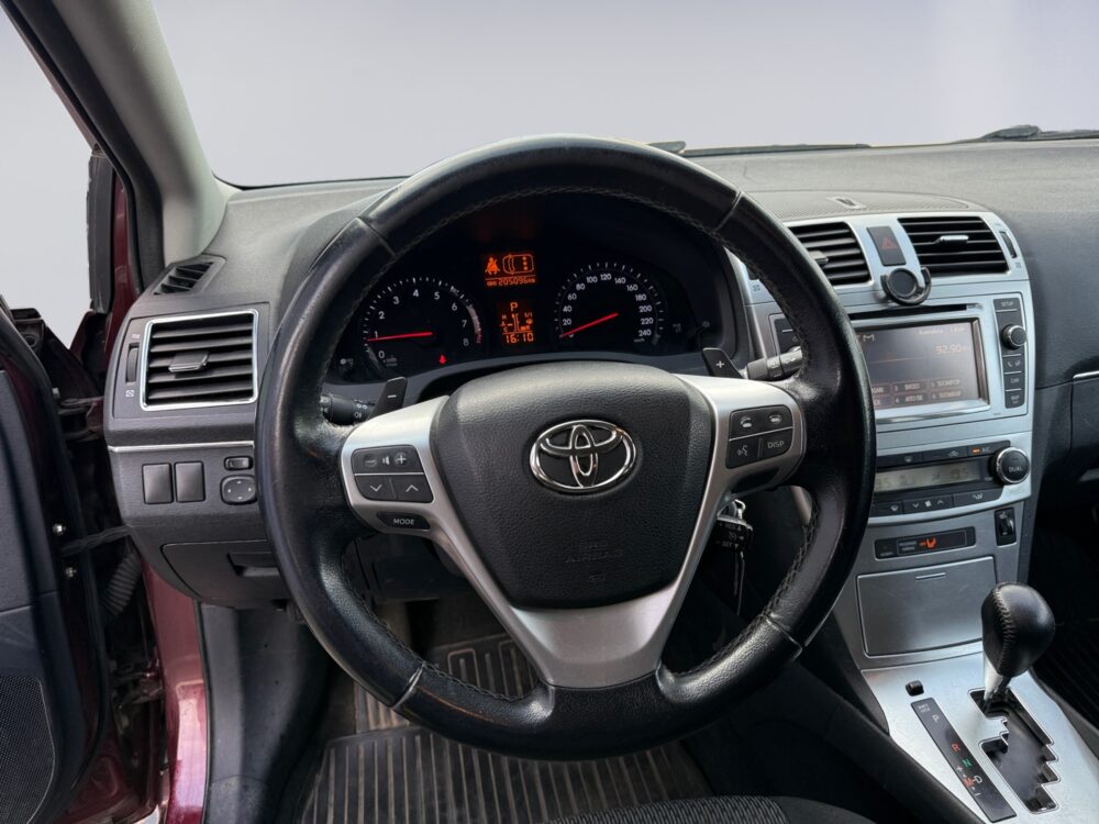 auto-Toyota-Avensis-NIO590-202606090915-10 auto-Toyota-Avensis-NIO590-202606090915-10