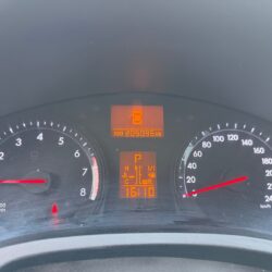 auto-Toyota-Avensis-NIO590-202606090915-11