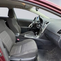 auto-Toyota-Avensis-NIO590-202606090915-12