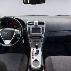 auto-Toyota-Avensis-NIO590-202606090915-9
