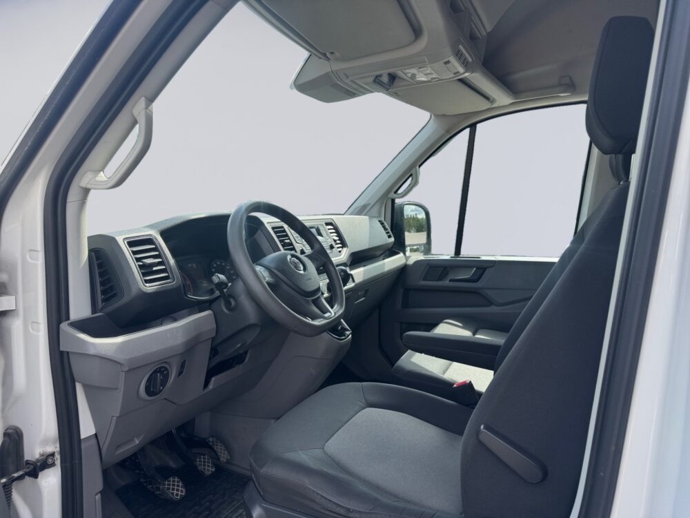 auto-Volkswagen-Crafter-SOH931-202606021111-8 auto-Volkswagen-Crafter-SOH931-202606021111-8