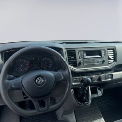 auto-Volkswagen-Crafter-SOH931-202606021111-9