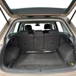 auto-Volkswagen-Tiguan-CMO208-202606021539-14