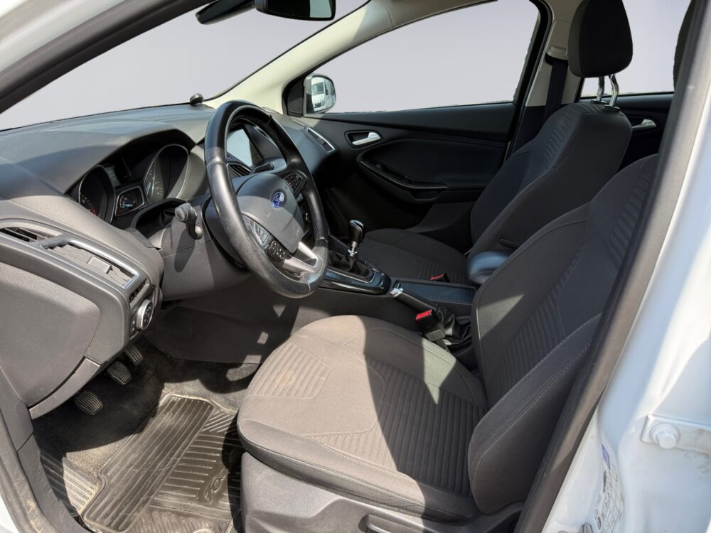 auto-Ford-Focus-IMS492-202607020950-7 auto-Ford-Focus-IMS492-202607020950-7
