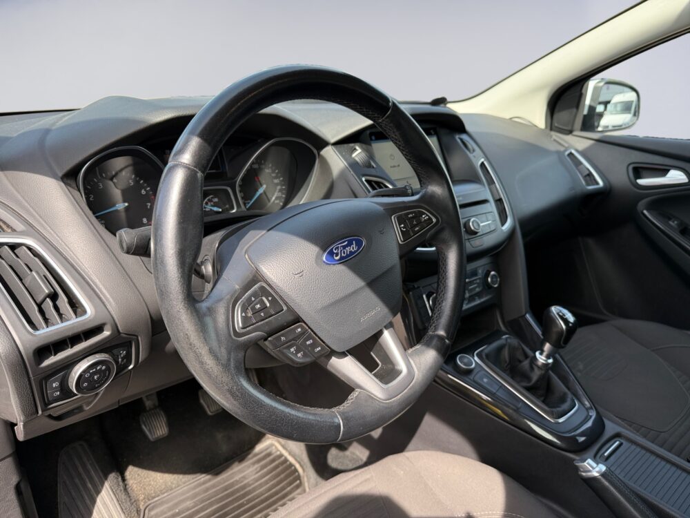 auto-Ford-Focus-IMS492-202607020950-8 auto-Ford-Focus-IMS492-202607020950-8