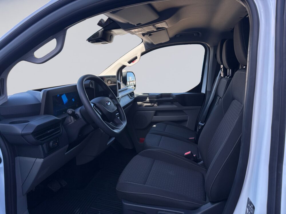 auto-Ford-Transit-Custom-JOI849-202607271736-7 auto-Ford-Transit-Custom-JOI849-202607271736-7