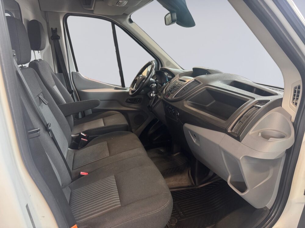 auto-Ford-Transit-EOX434-202607091409-12 auto-Ford-Transit-EOX434-202607091409-12