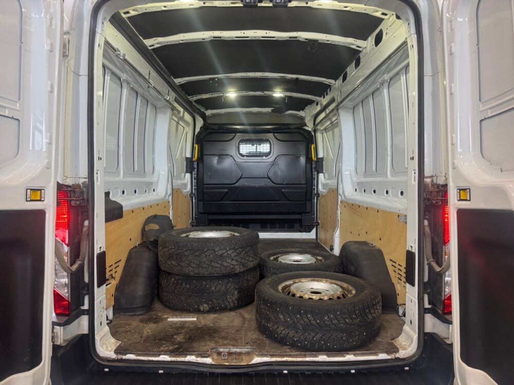 auto-Ford-Transit-EOX434-202607091409-13 auto-Ford-Transit-EOX434-202607091409-13