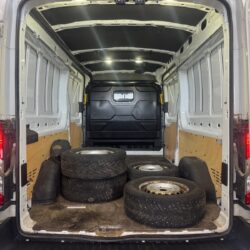 auto-Ford-Transit-EOX434-202607091409-13