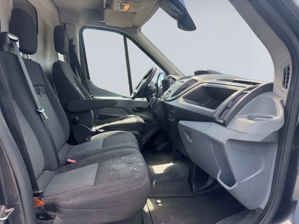 auto-Ford-Transit-JKF517-202607101112-11 auto-Ford-Transit-JKF517-202607101112-11