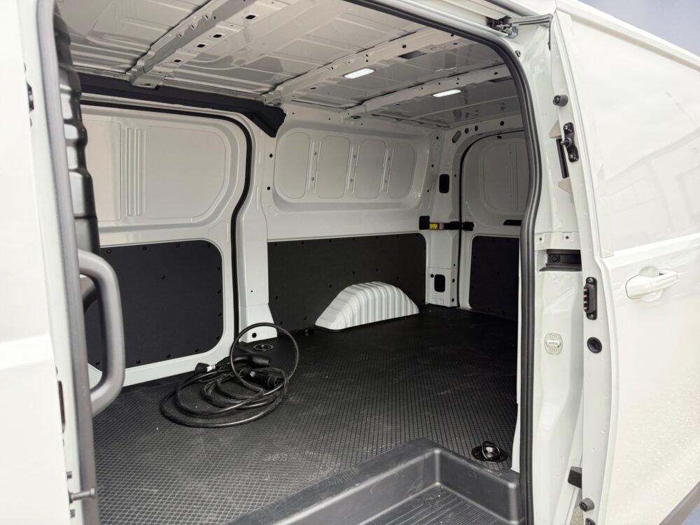 auto-Maxus-e-Deliver-7-ZPS575-202607022131-13 auto-Maxus-e-Deliver-7-ZPS575-202607022131-13