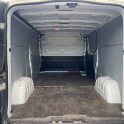 auto-Renault-Trafic-IOH424-202607241136-11