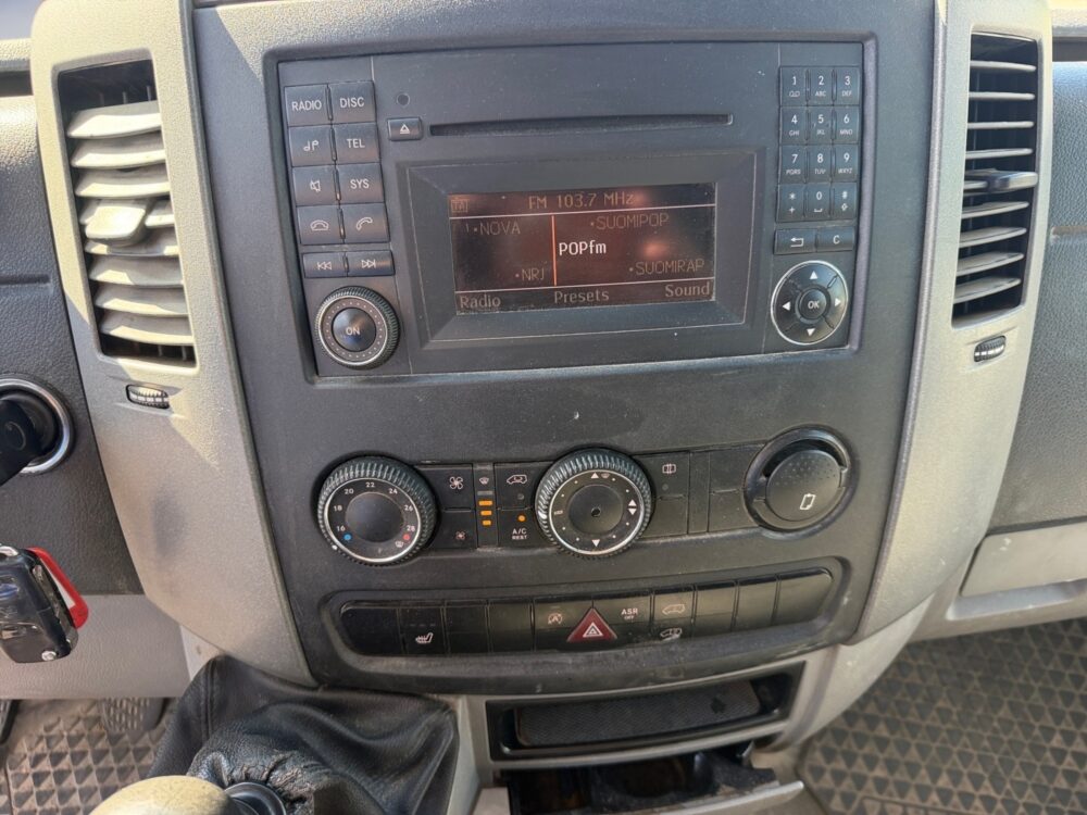auto-Volkswagen-Crafter-MLM629-202607291639-11 auto-Volkswagen-Crafter-MLM629-202607291639-11