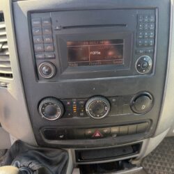 auto-Volkswagen-Crafter-MLM629-202607291639-11