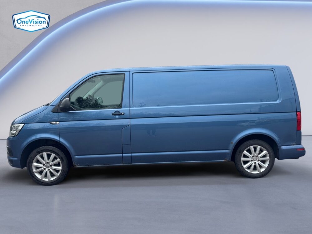 auto-Volkswagen-Transporter-ZKR495-202607071455-1 auto-Volkswagen-Transporter-ZKR495-202607071455-1