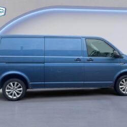 auto-Volkswagen-Transporter-ZKR495-202607071455-5