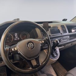auto-Volkswagen-Transporter-ZKR495-202607071455-9