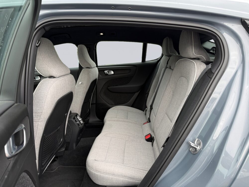 auto-Volvo-C40-GRJ906-202607091555-13 auto-Volvo-C40-GRJ906-202607091555-13