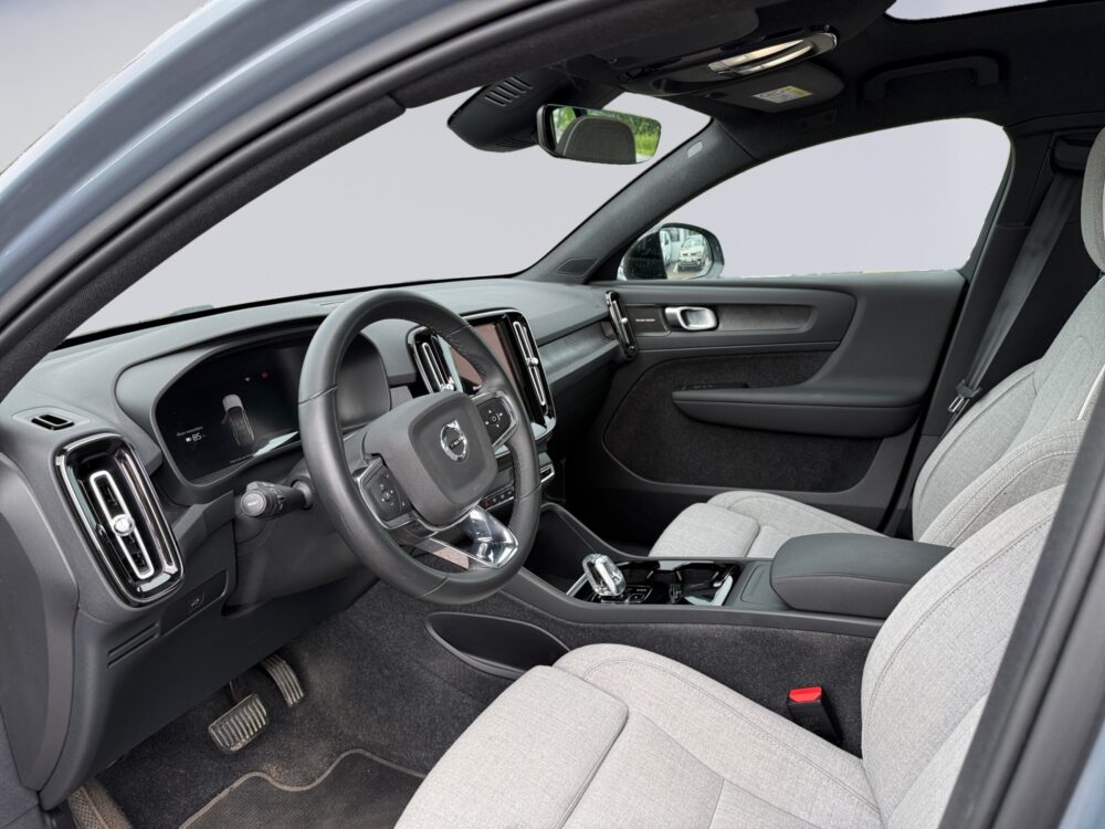 auto-Volvo-C40-GRJ906-202607091555-8 auto-Volvo-C40-GRJ906-202607091555-8