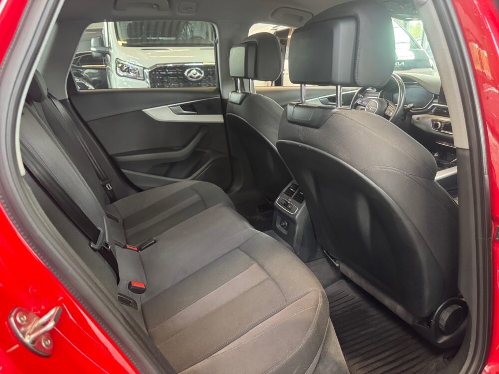 auto-Audi-A4-IOX368-202608311401-15 auto-Audi-A4-IOX368-202608311401-15