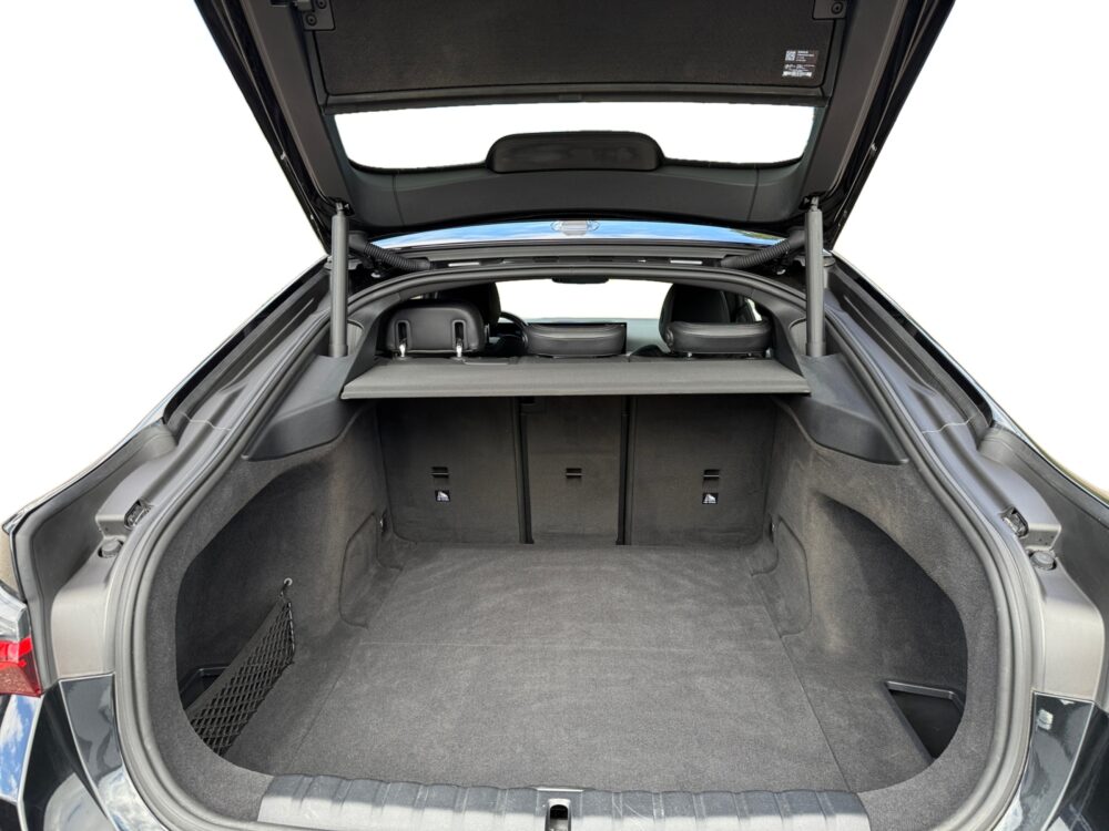 auto-BMW-i4-M50-R96949-202608071643-14 auto-BMW-i4-M50-R96949-202608071643-14