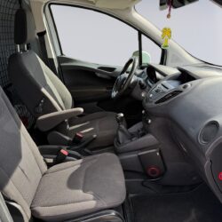 auto-Ford-Transit-Courier-SNK486-202608111203-12