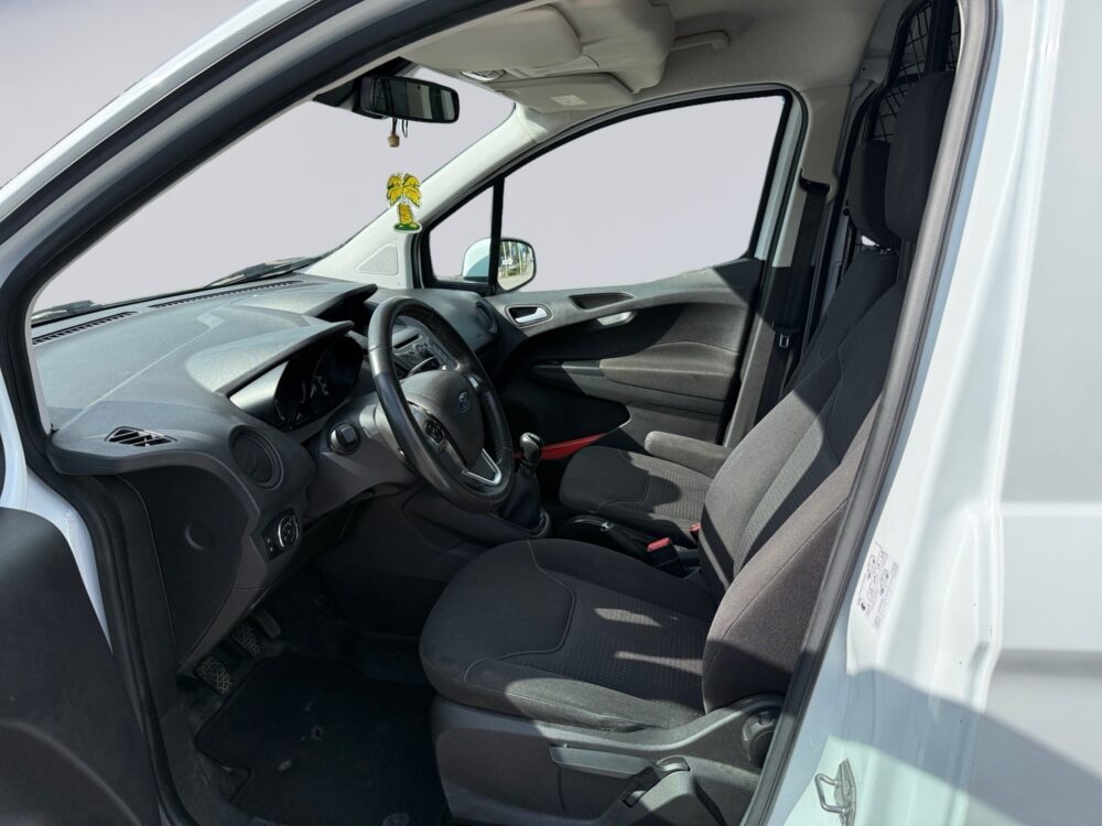 auto-Ford-Transit-Courier-SNK486-202608111203-8 auto-Ford-Transit-Courier-SNK486-202608111203-8
