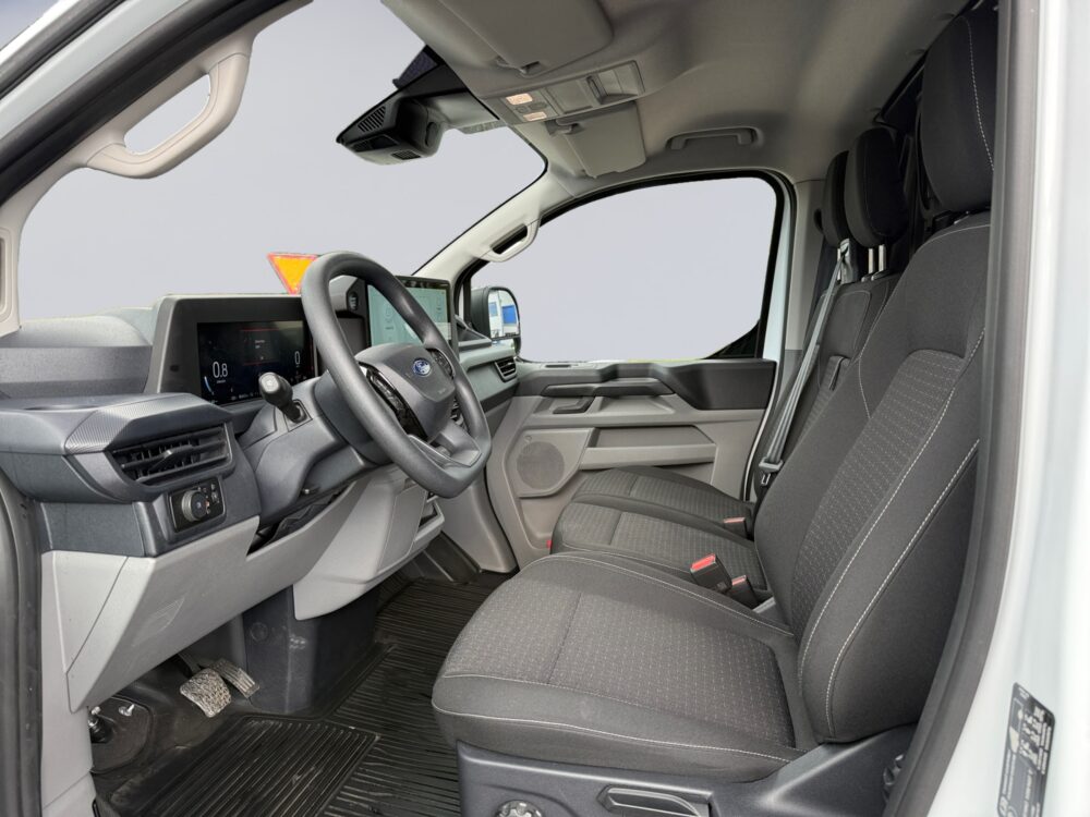 auto-Ford-Transit-Custom-JOH638-202608241641-7 auto-Ford-Transit-Custom-JOH638-202608241641-7