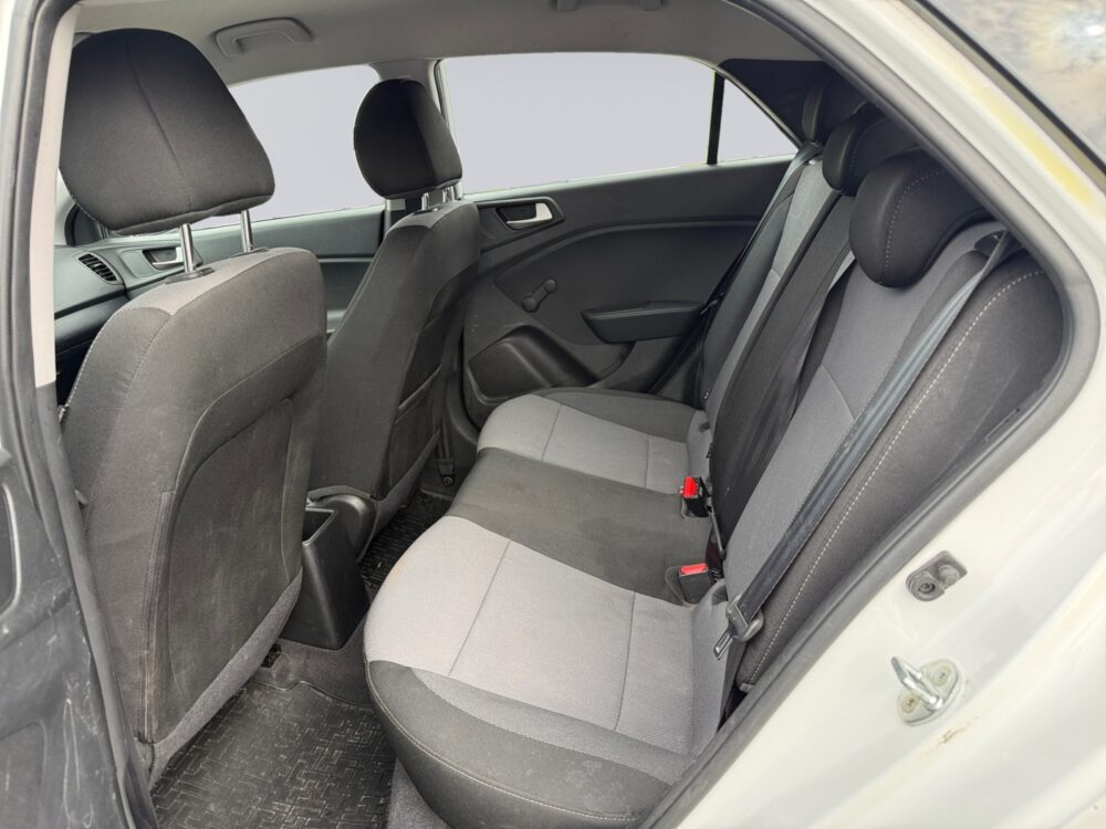 auto-Hyundai-i20-Hatchback-MUY319-202608051520-11 auto-Hyundai-i20-Hatchback-MUY319-202608051520-11