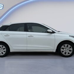 auto-Hyundai-i20-Hatchback-MUY319-202608051520-5