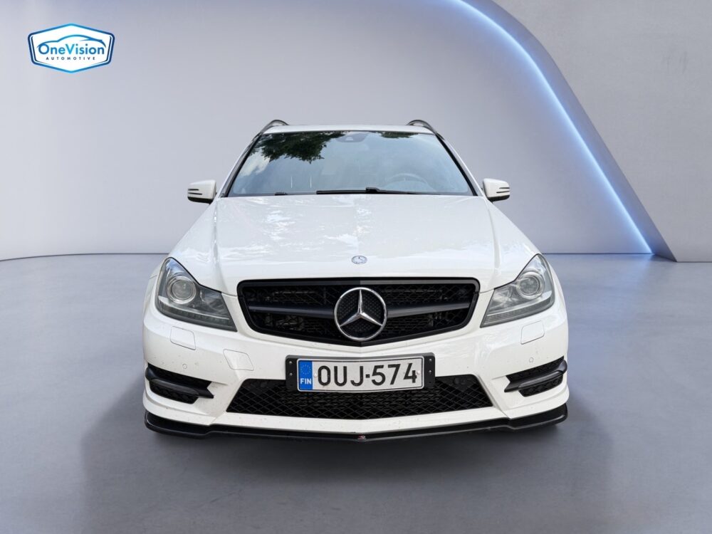 auto-Mercedes-Benz-C-OUJ574-202608011349-1 auto-Mercedes-Benz-C-OUJ574-202608011349-1