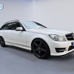 auto-Mercedes-Benz-C-OUJ574-202608011349-2