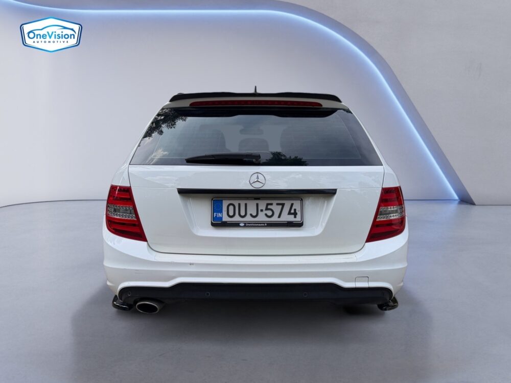 auto-Mercedes-Benz-C-OUJ574-202608011349-6 auto-Mercedes-Benz-C-OUJ574-202608011349-6