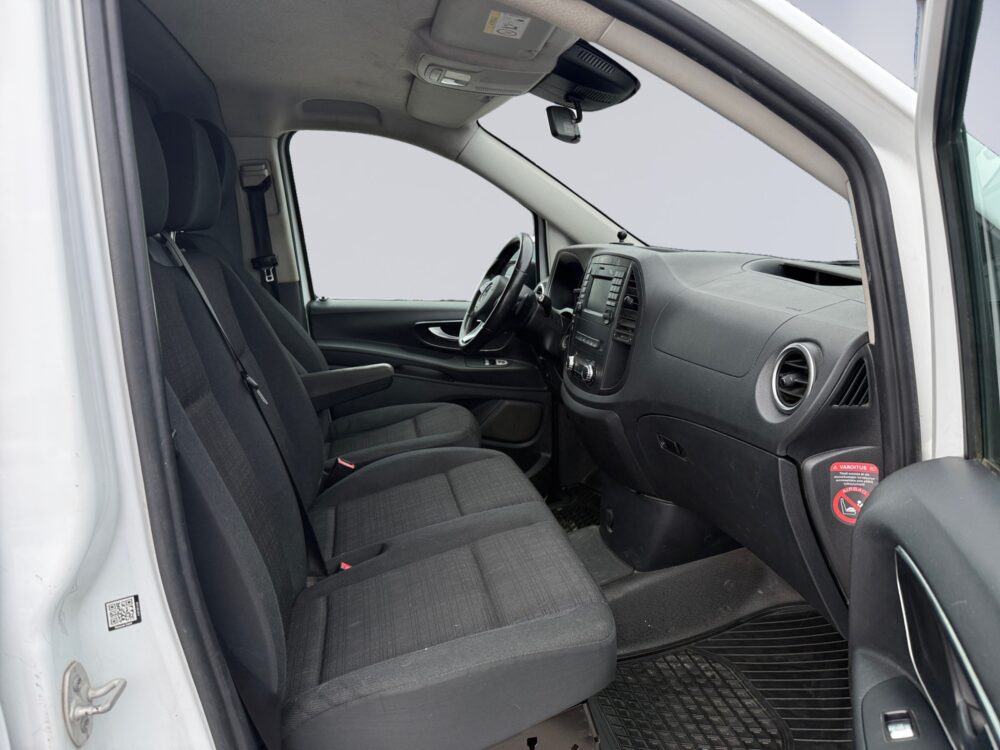 auto-Mercedes-Benz-Vito-BVU803-202608141200-12 auto-Mercedes-Benz-Vito-BVU803-202608141200-12