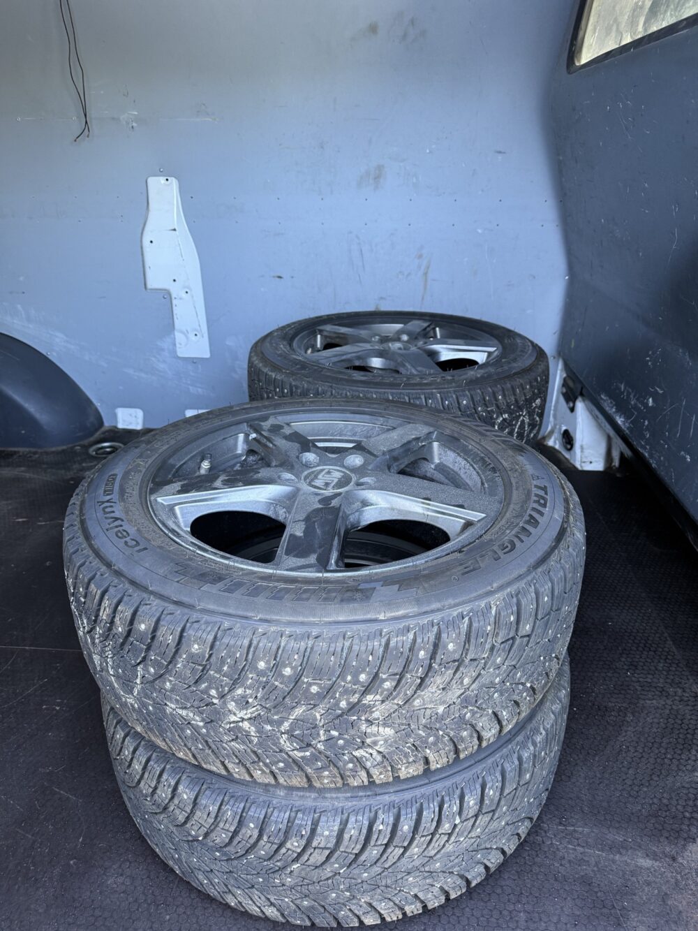 auto-Mercedes-Benz-Vito-BVU803-202608271047-15 auto-Mercedes-Benz-Vito-BVU803-202608271047-15