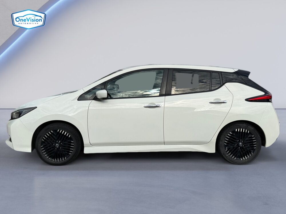 auto-Nissan-Leaf-KTV122-202608281255-1