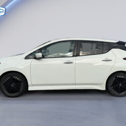 auto-Nissan-Leaf-KTV122-202608281255-1