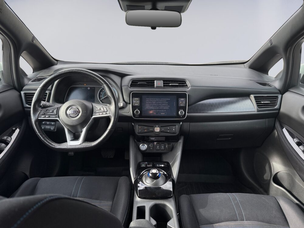auto-Nissan-Leaf-KTV122-202608281255-12 auto-Nissan-Leaf-KTV122-202608281255-12