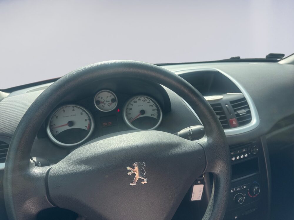 auto-Peugeot-207-OMZ924-202608031618-10 auto-Peugeot-207-OMZ924-202608031618-10