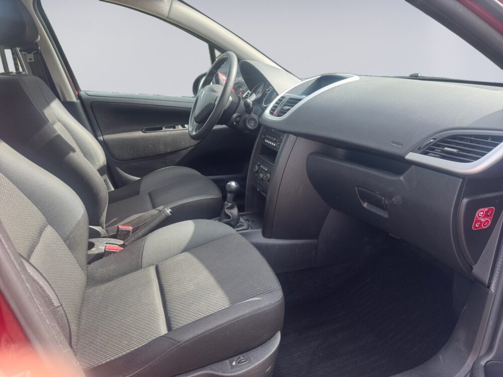 auto-Peugeot-207-OMZ924-202608031618-12 auto-Peugeot-207-OMZ924-202608031618-12