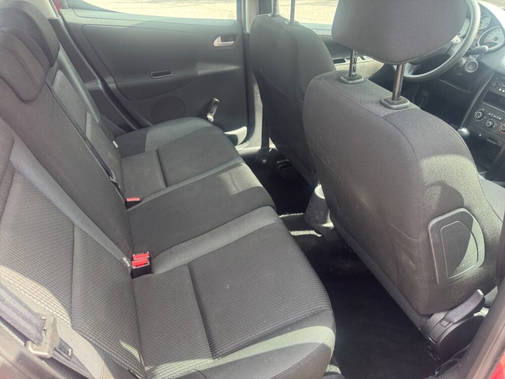 auto-Peugeot-207-OMZ924-202608031618-14 auto-Peugeot-207-OMZ924-202608031618-14