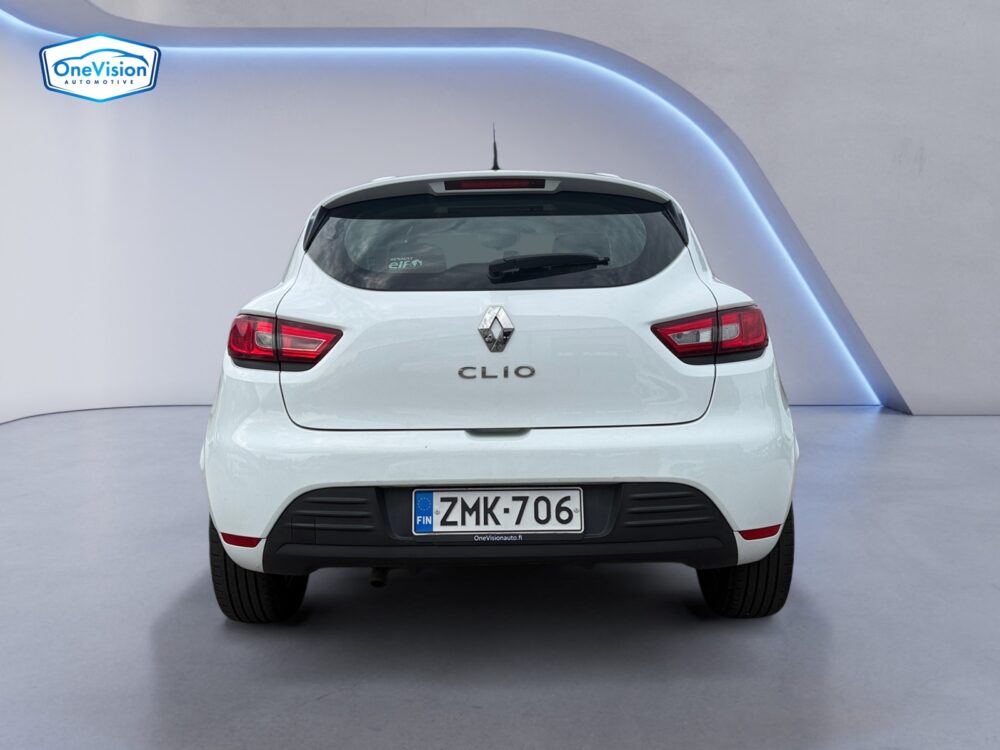 auto-Renault-Clio-ZMK706-202608051656-3 auto-Renault-Clio-ZMK706-202608051656-3
