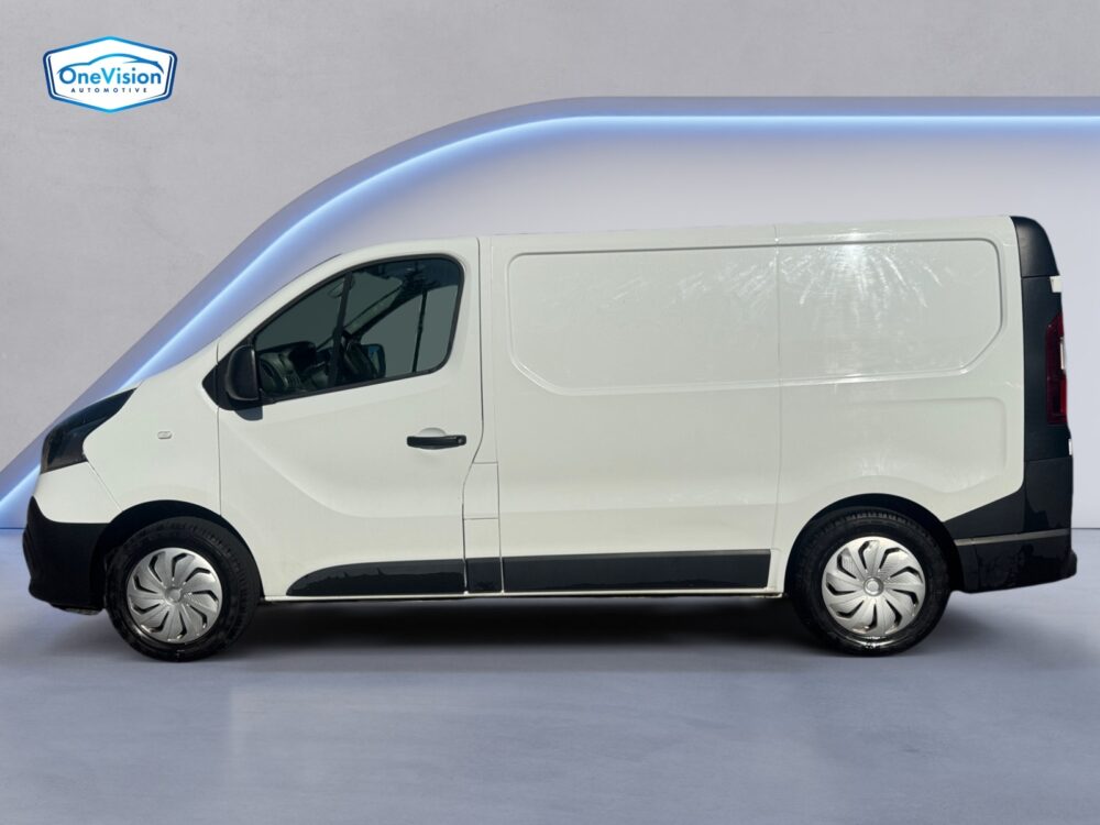 auto-Renault-Trafic-ERK602-202608261203-1 auto-Renault-Trafic-ERK602-202608261203-1