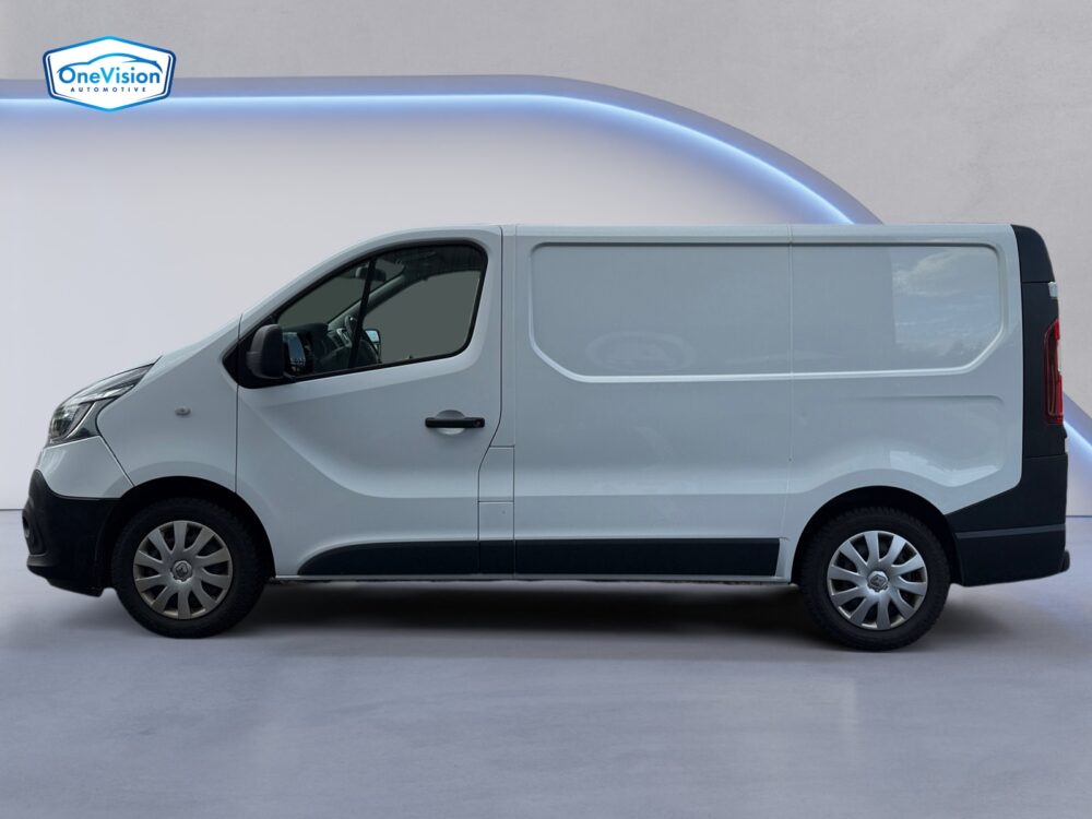 auto-Renault-Trafic-KTS973-202608211725-1 auto-Renault-Trafic-KTS973-202608211725-1