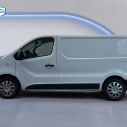 auto-Renault-Trafic-KTS973-202608211725-1
