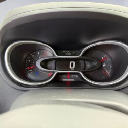 auto-Renault-Trafic-KTS973-202608211725-11