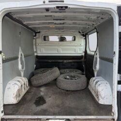 auto-Renault-Trafic-KTS973-202608211725-13